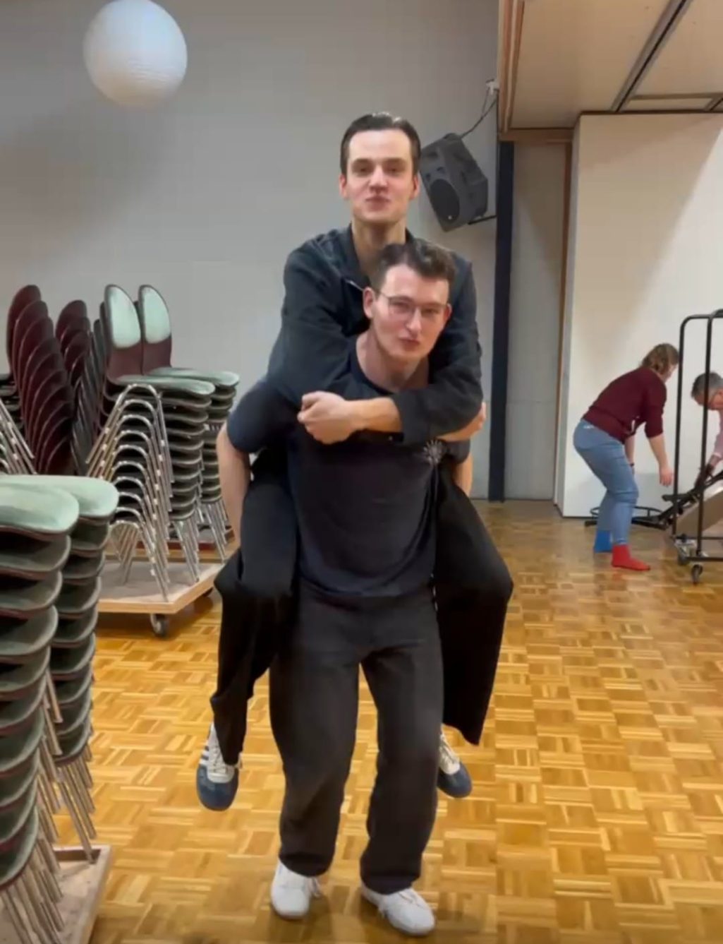 Marti und Tim, Hauptgruppe Standard :))