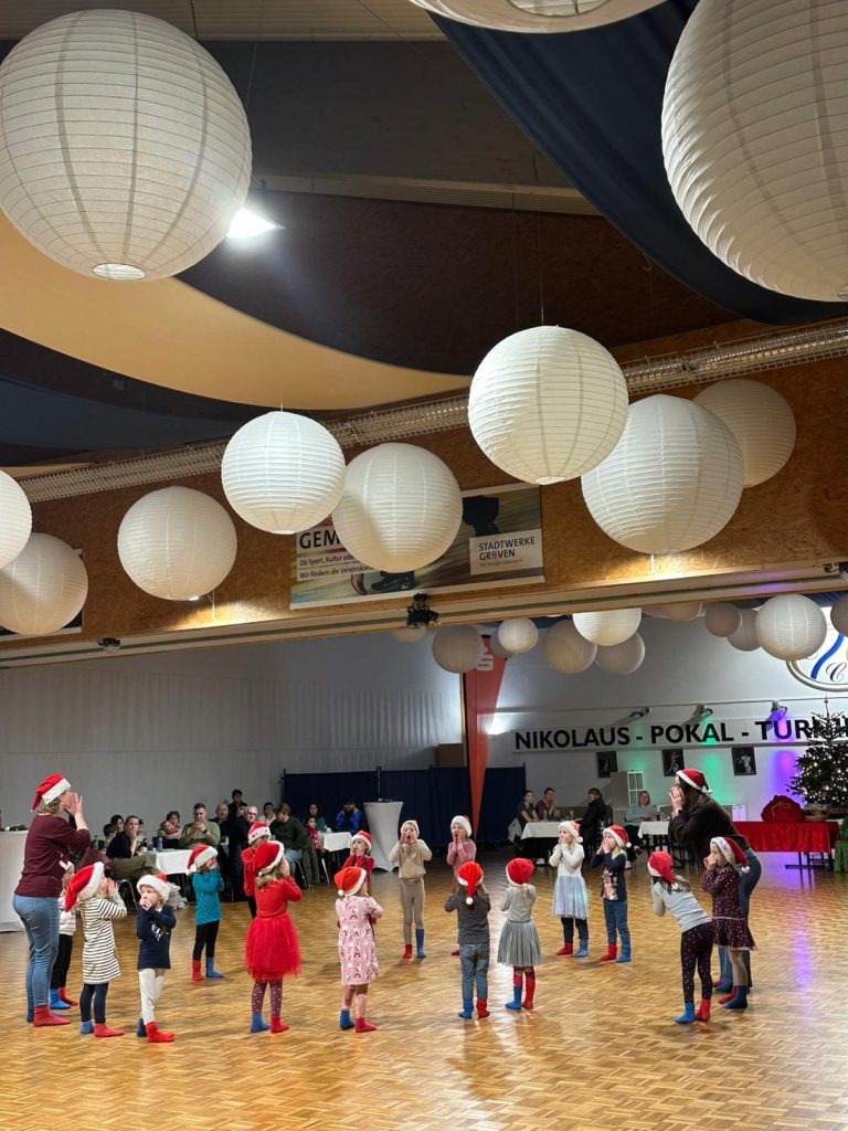 Tanzfrösche mit Kristina und Leona (2 Große)